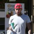 Exclusif - Tyga se rend au Subway en Rolls-Royce. Malibu, le 14 octobre 2012.