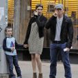 Daniel Craig, sa femme Rachel Weisz accompagnée de son fils Henry, à New York le 28 septembre 2012