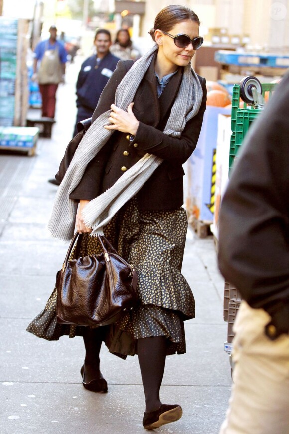 Katie Holmes dans les rues de New York le mardi 16 octobre 2012