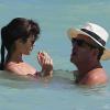 Exclusif - Olga Kurylenko et son compagnon Danny Huston se baignent à Miami. Le 16 octobre 2012.