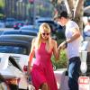 Paris Hilton et son petit ami River font du shopping à Los Angeles, le mercredi 17 octobre 2012.