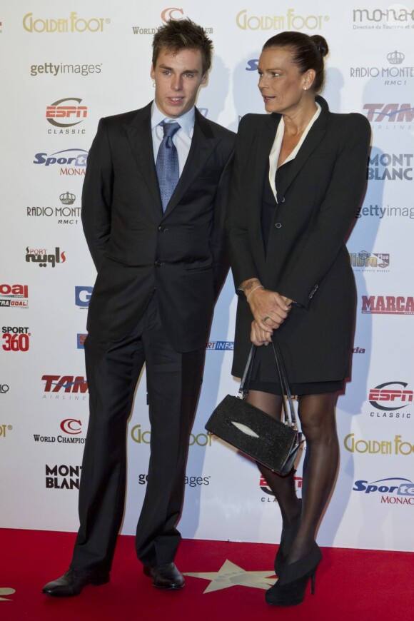 La princesse Stéphanie de Monaco et son fils Louis Ducruet lors de la céremonie du Golden Foot Award à Monaco le 17 Avril 2012 au Sporting de Monte-Carlo