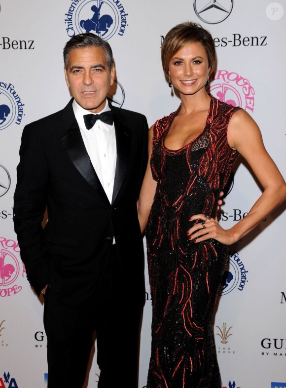 George Clooney et Stacy Keibler assistent au gala Carousel of Hope à l'hôtel Beverly Hilton. Beverly Hills, le 20 octobre 2012.