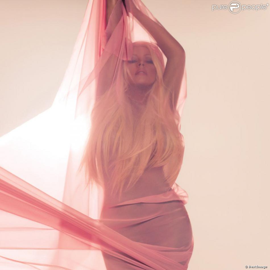 Christina Aguilera Pose Pour La Photo Promotionnelle Du Single Your Body Pr Sent Sur L Album