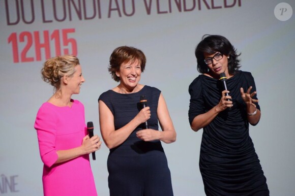 Laurence Ferrari, Roselyne Bachelot et Audrey Pulvar lors de la conférence de presse de D8 à Paris, le 20 septembre 2012.