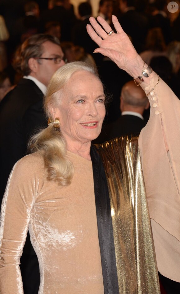 Shirley Eaton lors de l'avant-première du film Skyfall le 23 octobre 2012 à Londres