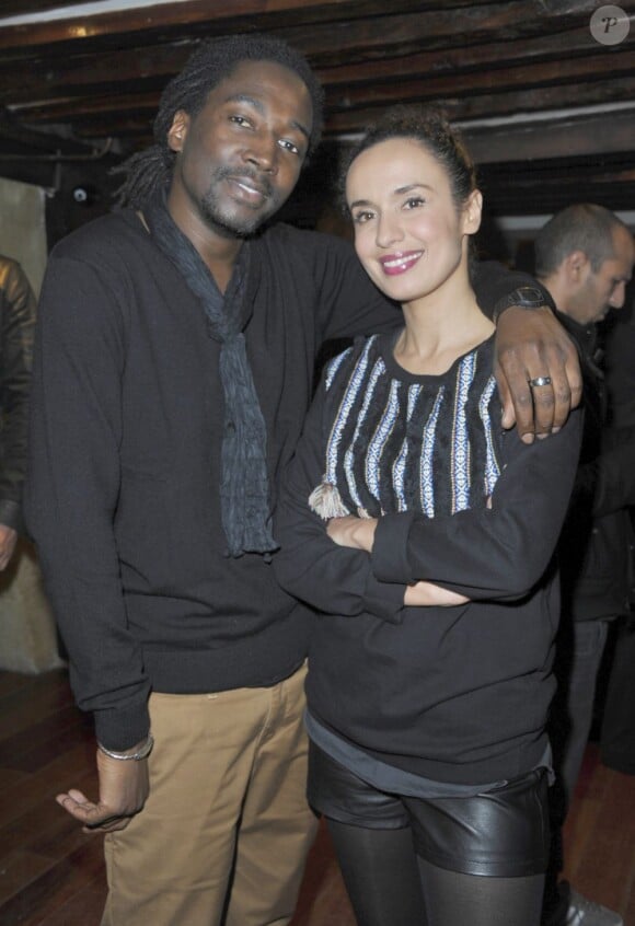 Amelle Chahbi et Noom Diawara lors de la générale de leur spectacle Amour sur place ou à emporter à Paris le 24 octobre.