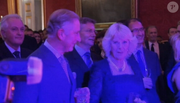 Le prince Charles et Camilla Parker Bowles ravis devant le concert de Kylie Minogue à St. James Palace le 24 octobre 2012.
