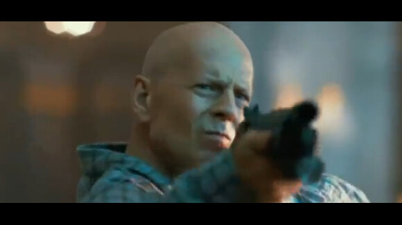 Die Hard 5, la bande-annonce : Bruce Willis, un père qui fait tout exploser