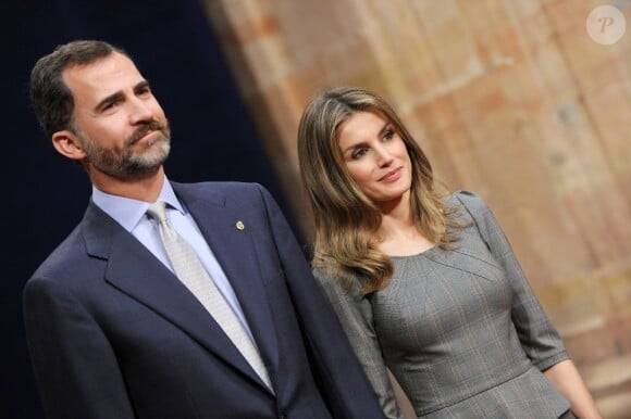 Le prince Felipe et la princesse Letizia d'Espagne ont recu les laureats du prix "Prince of Asturias Awards" a l'hotel Reconquista a Oviedo. Le 26 octobre 2012  Felipe and Letizia of Spain Receive the 'Prince of Asturias Awards' laureates at the Reconquista Hotel.- Oviedo. October 26, 201226/10/2012 - Oviedo