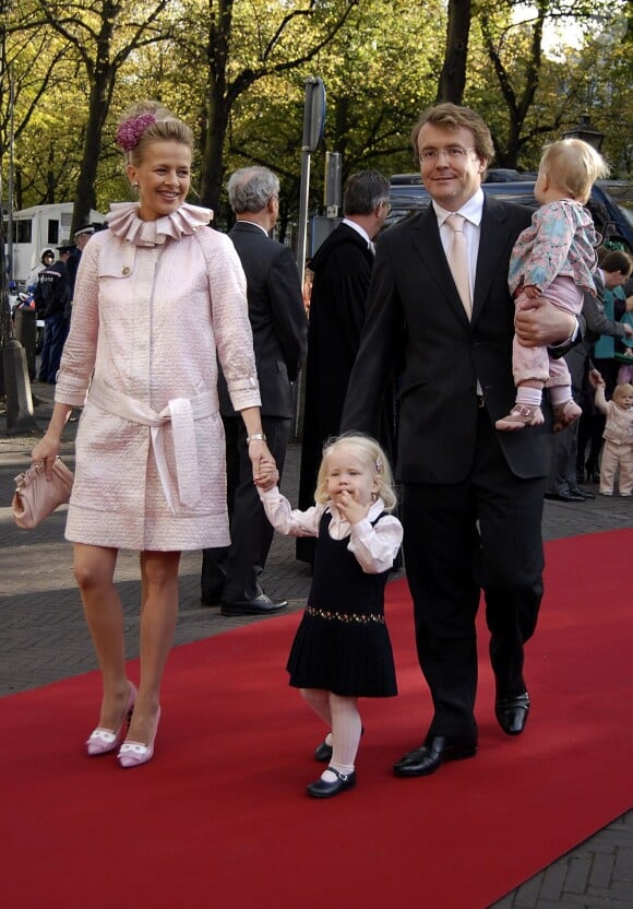Le prince Friso et la princesse Mabel avec leurs filles Luana et Zaria en octobre 2007 au baptême de la princesse Ariane à La Haye.