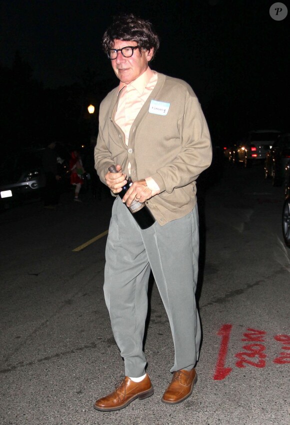 Harrison Ford est passé d'Indiana Jones à geek pour Halloween. Son costume est très réussi.