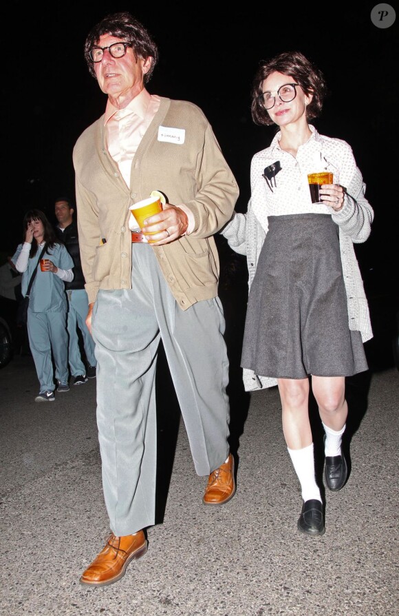 Le couple Harrison Ford et Calista Flockhart a fait sensation avec leur déguisement pour Halloween lors d'une soirée à Santa Monica.