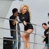 Pamela Anderson sur le pont du bateau à la conférence de presse de Sea Shepherd à Los Angeles le 2 novembre 2012.
