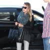 Jessica Alba se rend à l'aéroport de Los Angeles le 4 novembre 2012