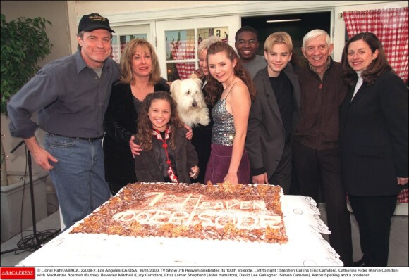 Les acteurs de la série 7 à la maison fêtaient le 21 novembre 2000 le 100e épisode de la célèbre série.