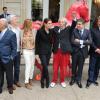 Charlotte Casiraghi et Jean Rochefort entourés des ambassadeurs et organisateurs du Gucci Masters lors de la conférence de presse du 4e Gucci Masters de Paris (30 novembre - 2 décembre 2012) dans les Salons France Amériques de l'Hôtel particulier du comte Le Marois, le 7 novembre 2012 à Paris.