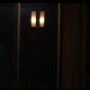 Johnny Hallyday, image du clip de L'Attente (novembre 2012), premier extrait de l'album éponyme, réalisé par Fred Grivois et avec la participation de Zoé Félix.