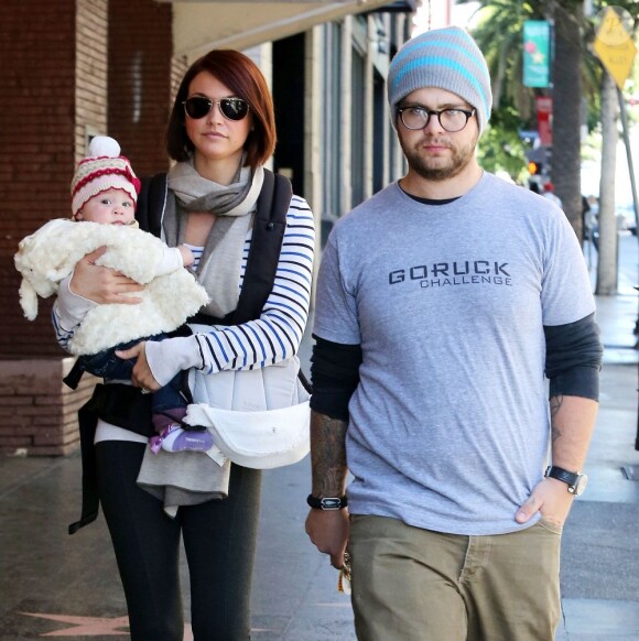 Jack Osbourne avec sa femme Lisa et leur fille Pearl à Los Angeles le 11 novembre 2012.