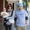 Jack Osbourne avec sa femme Lisa et leur fille Pearl à Los Angeles le 11 novembre 2012.