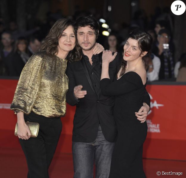 Valérie Lemercier, Jérémie Elkaïm et Valérie Donzelli pour la première du film Main dans la main lors du festival du film de Rome, le 10 novembre 2012.