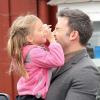 Ben Affleck et Seraphina s'amusent dans les rues de Los Angeles le 15 novembre 2012.