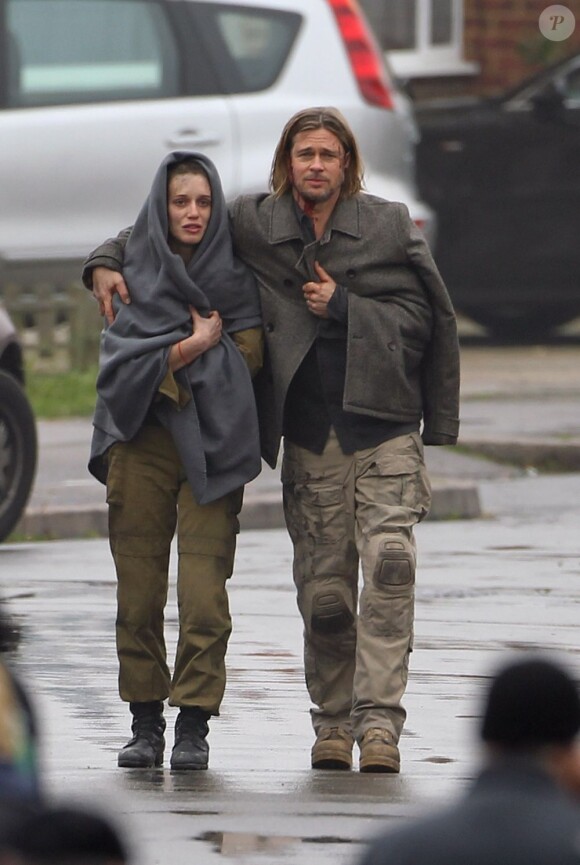 Brad Pitt ensanglanté sur le tournage de World War Z, à Londres le 15 novembre 2012