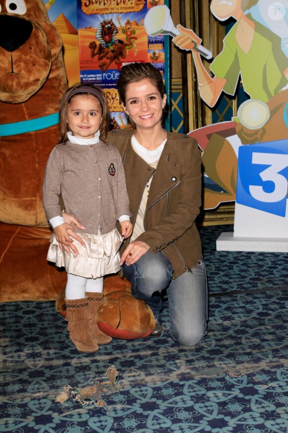 Marie Inbona et sa fille Roxane lors de l'avant-première de Scooby Doo 2 aux Folies Bergère à Paris le 18 novembre 2012