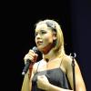 Chimène Badi chante au Festival d'Angoulême le 28 août 2012.