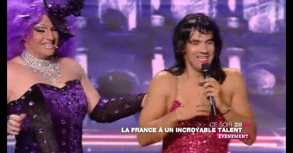 Alex Goude en body dans la bande-annonce de La France a un Incroyable Talent sur M6 le mardi 20 novembre 2012