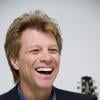 Jon Bon Jovi, retrouve le sourire après l'overdose de sa fille Stephanie, lors de son passage à Beverly Hills, le 20 novembre 2012.