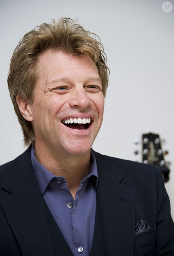 Jon Bon Jovi, retrouve le sourire après l'overdose de sa fille Stephanie, lors de son passage à Beverly Hills, le 20 novembre 2012.