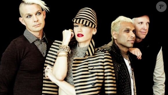 Gwen Stefani et ses compères du groupe No Doubt en plein shooting photo.