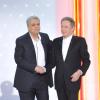 Enrico Macias et Michel Drucker lors de l'enregistrement de l'émission Vivement Dimanche le 21 novembre 2012 - diffusion sur France 2 le 25 novembre