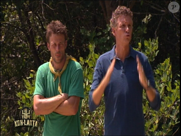 Ugo et Denis Brogniart lors de l'épisode 4, diffusé le vendredi 23 novembre 2012 sur TF1.