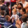 Laure Manaudou a assisté avec sa petite fille Manon à la finale du 50 mètres nage libre où ont brillé son petit frère Florent (1er) et son compagnon Frédérick Bousquet (3e) lors des championnats d'Europe petit bassin à Chartres le 22 novembre 2012