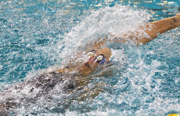 Engagée dans les championnats d'Europe à Chartres, Laure Manaudou a remporté l'argent sur le 100m dos le 23 novembre 2012.