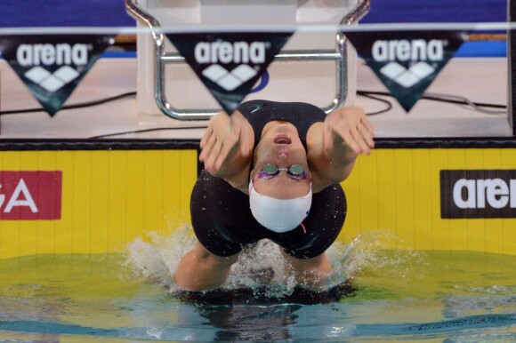 Engagée aux championnats d'Europe à Chartres, la nageuse Laure Manaudou a remporté l'argent sur le 100m dos le 23 novembre 2012.