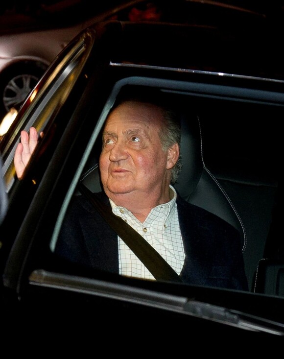 Juan Carlos arrive à l'hôpital à Madrid le 23 novembre 2012