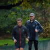 Le lendemain de sa rencontre avec le magistrat Jean-Michel Gentil, Nicolas Sarkozy a reçu Jean-Pierre Raffarin avant de partir faire un jogging au Parc Monceau. Le 23 novembre 2012 à Paris.