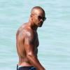Shemar Moore prend un bain de mer en vacances à Miami le 30 juin 2012.