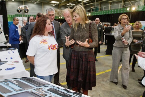 La princesse Maxima des Pays-Bas en déplacement à Bois-le-Duc le 27 novembre 2012 pour fêter le 1000e apprenti du programme de formation professionnelle.