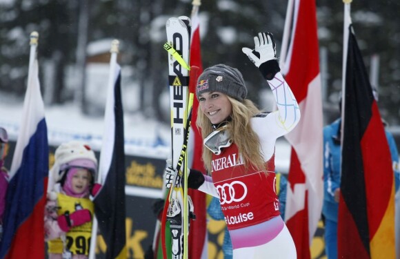 Lindsey Vonn a conclu un week-end parfait en s'imposant lors du Super-G à Lake Louise au Canada le 2 décembre 2012
