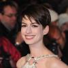 Anne Hathaway scintille lors de la première londonienne du film Les Misérables, le 5 décembre 2012.