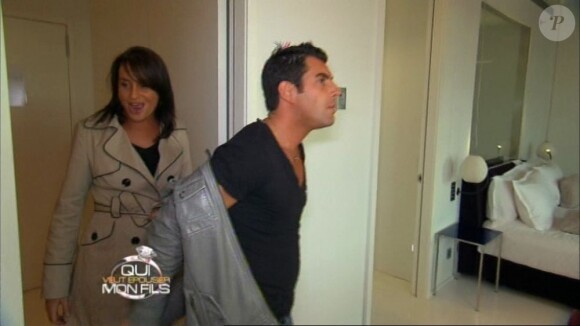 Julien et Marie à Barcelone dans Qui veut épouser mon fils ?, saison 2, sur TF1 le vendredi 7 septembre 2012