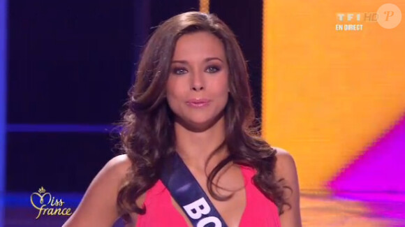 Les cinq finalistes lors de l'élection de Miss France 2013 le samedi 8 décembre 2012 sur TF1 en direct de Limoges