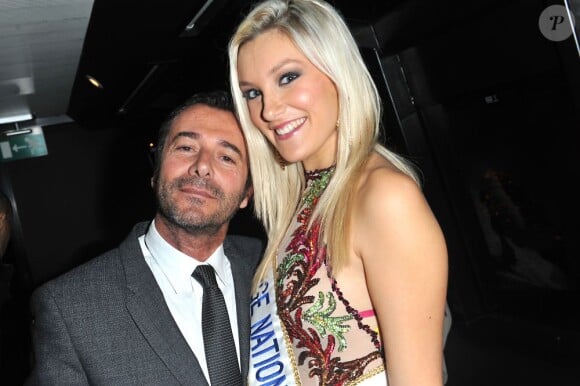 Soirée de présélection des Miss Prestige National 2013 avec Christelle Roca et Bernard Montiel sur le bateau Étoile de Paris le 9 décembre 2012.