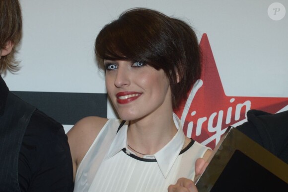 Jenifer Ayache lors de la soirée Virgin Radio Fans, à Paris, le 8 décembre 2012