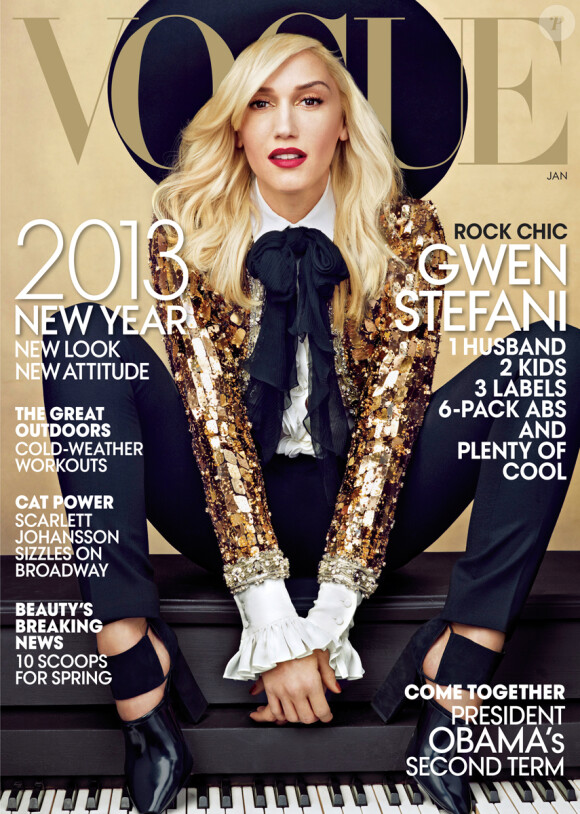 Gwen Stefani, habillée en Saint Laurent et chaussée de bottines Alexander Wang, pose en couverture du Vogue de janvier 2013. Photo par Annie Leibovitz.