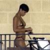 Rihanna, sublime, en vacances dans une villa à la Barbade, le 19 decembre 2012